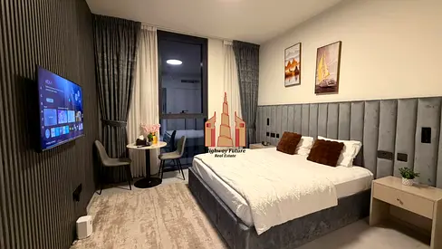 Studio with furniture ready to move hot offer beautiful view