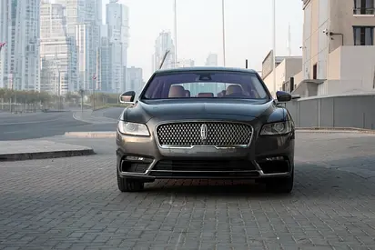 صورة 1 لـ 2020 Lincoln CONTINENTAL