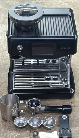 Breville BES880BTR Barista Touch Espresso Machine Black Truffle