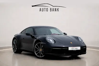 PORSCHE CARERRA 911 - LOW MILAGE - BRAND NEW CONDITION