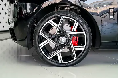 صورة 6 لـ 2020 ROLLS-ROYCE CULLINAN
