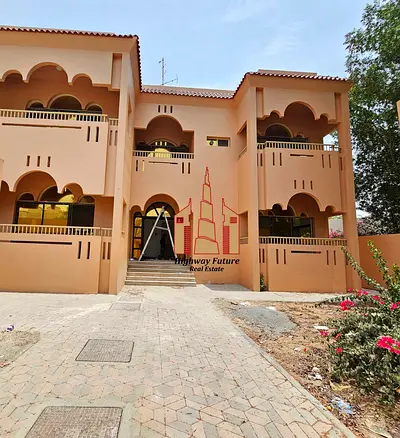 5 Bed room +1 small room Hall Majlis laundry room parking gardan + 4 Balcony Near Beach,