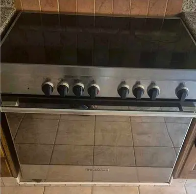 GLEMGAS Stainless Steel Electric Ceramic Hob with Built-in Oven - Good Condition