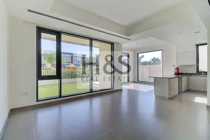 Single Row | Greenbelt | Near Pool & Park