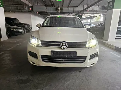 Well Maintained 2012 Volkswagen Touareg SEL - GCC Specs