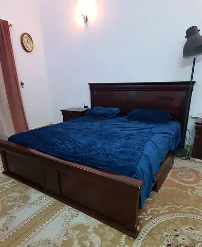 Bed frame without mattress king size