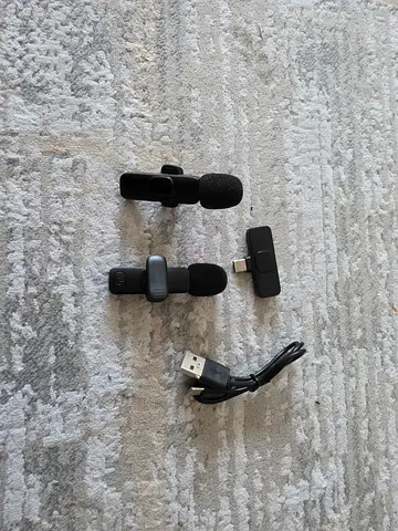 Dual Wireless Clip-on Microphone USB-C for Vlogging & Recording