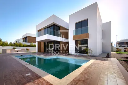 Hot deal | 5 Bedroom Large Villa | Pool and Garden