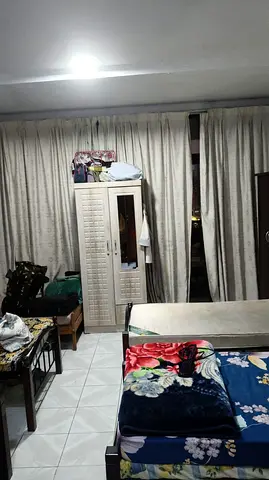 Bed space for executive lady in master Bed room ( 900/ month)