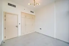 Private Room in Stylish 3 Bed Duplex - Binghatti Avenue