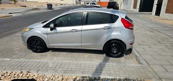 2011 FORD FIESTA 照片 1