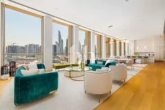 Luxury Penthouse | Skyline Views | Modern Elegance