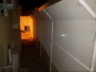 Wall fence/Privacy fence