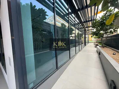 Corner Unit | Negotiable | Outdoor Space