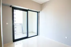 VACANT! Negotiable Price! Perfect Unit