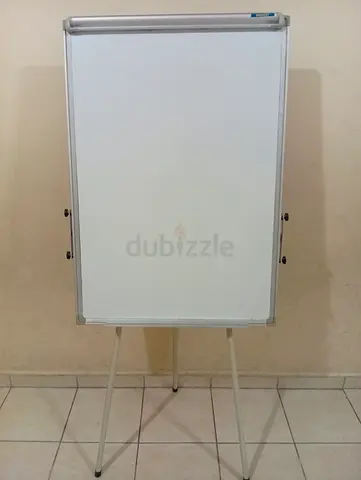 Portable Magnetic Flip Chart Whiteboard on Tripod Stand