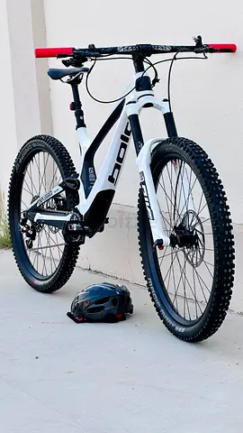 Bold Unpluged vol 1 edition Carbon MTB