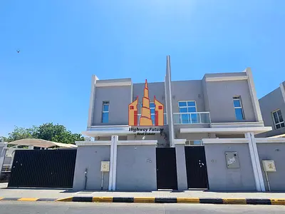 like new Villa 5 Bed room Hall Majlis all Master room Maids room laundry room like new