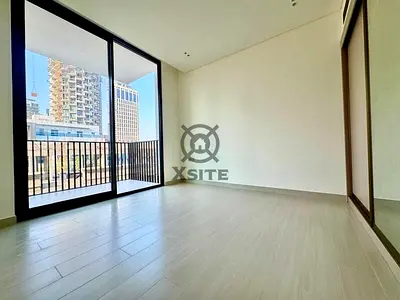 Modern 2 BR| Equipped Kitchen|Prime Location