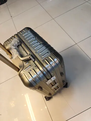 Suitcase aluminum