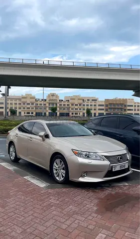 Lexus ES 250 2015 GCC Specs | Excellent Condition