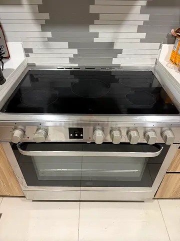 Hoover 90x60 Electric Ceramic Cooker & Oven – Great Condition