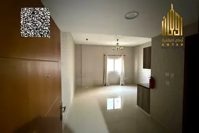 Spacious Studio, 1 Year Free Parking, Central AC