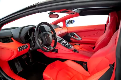 صورة 9 لـ 2014 Lamborghini AVENTADOR