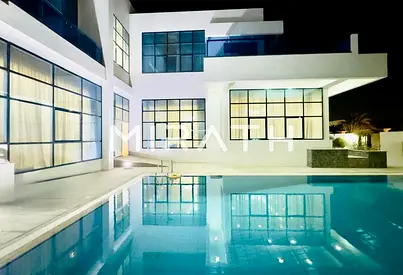 Exclusive Modern Villa in Prestigious Location