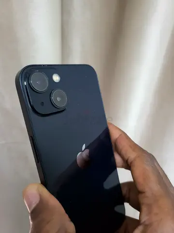 IPhone 13 very neat