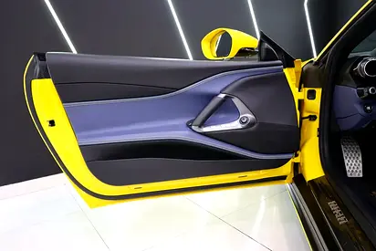 2023 Ferrari 812 照片 19