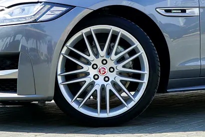 2020 Jaguar XF 照片 11