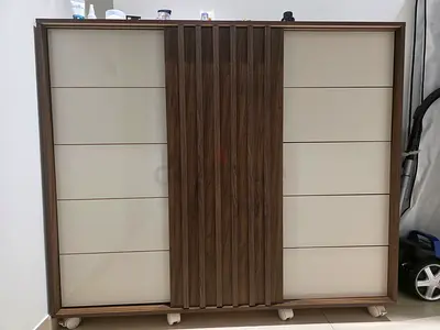 Wooden Sliding Wardrobe with Gloss Panels - Good Condition