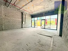 RETAIL | HIGH EXPOSURE | READY