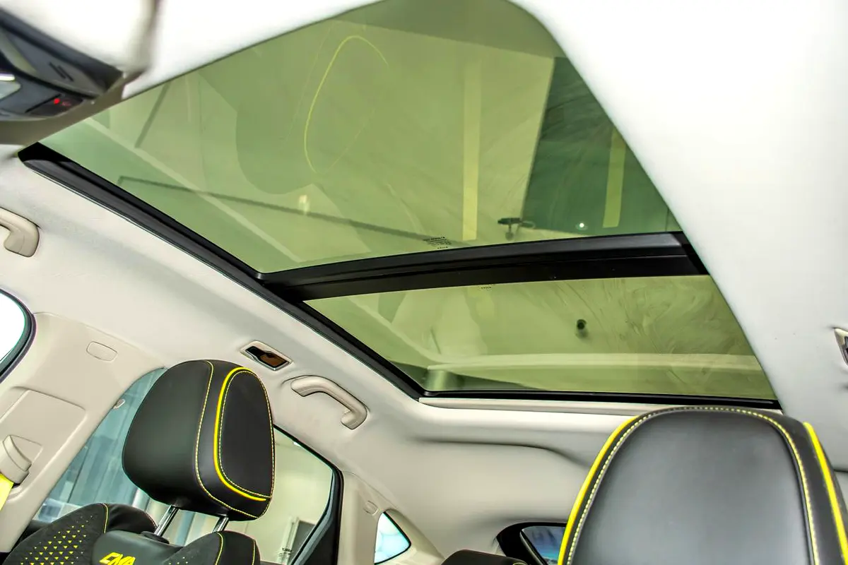 Geely Tugella 2024