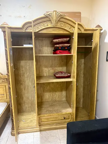 Large Ornate Wooden Entertainment/Storage Cabinet - Light Oak Finish