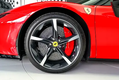 2021 Ferrari SF90 STRADALE — миниатюра 16