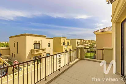 Large Plot | 5 Bedroom | Upstairs Living | Vacant