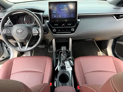 2025 Toyota COROLLA CROSS — фото 14