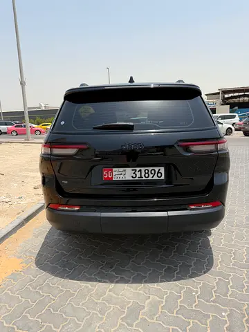 Jeep Grand Cherokee L Limited 2022 | GCC Specs | Low Mileage