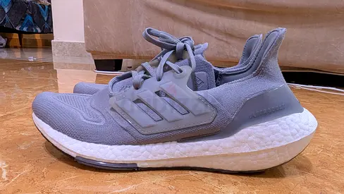 100% Original adidas Ultraboost 22 BOOST Running Shoes | Brand New | Size 41 | Best Price