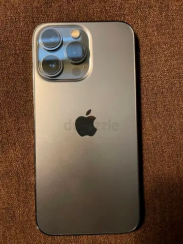 iphone 13 pro 256GB clean 4 month warranty