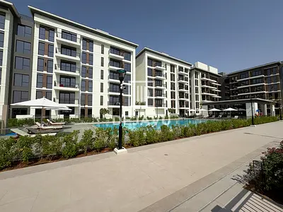 Spacious 3BR Duplex + Maid | Direct Pool Access