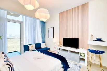 Skyline View | Furnished & Upgraded | High Floor