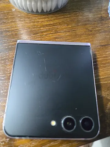 Samsung Galaxy Z Flip 5 (foldable) - Good Working Condition, Some Surface Scratches +971555684400
