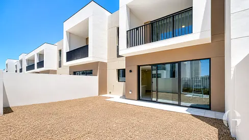 Brand New | Spacious Garden | Close to Amenities