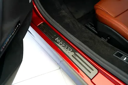 2021 Ferrari SF90 STRADALE — миниатюра 7