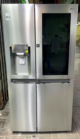 LG InstaView Side by side fridge with freezer Exellent Condition