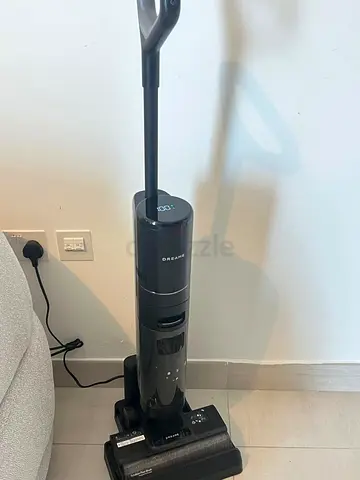 Dream Wet and Dry Vacuum Cleaner - like new under warranty - selling due to moving outside country