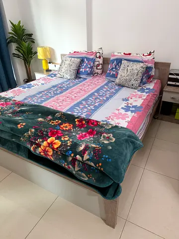 King Bed Set with Storage + Dressing